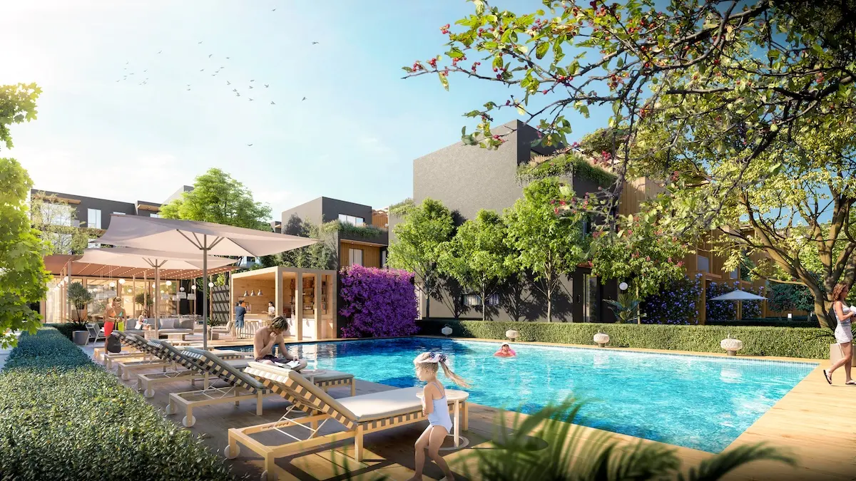 Swimming pool